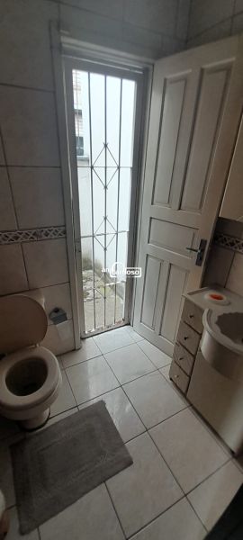 Casa com 2 quartos, 2 banheiros e 98m² à venda no bairro Sarandi, Porto Alegre