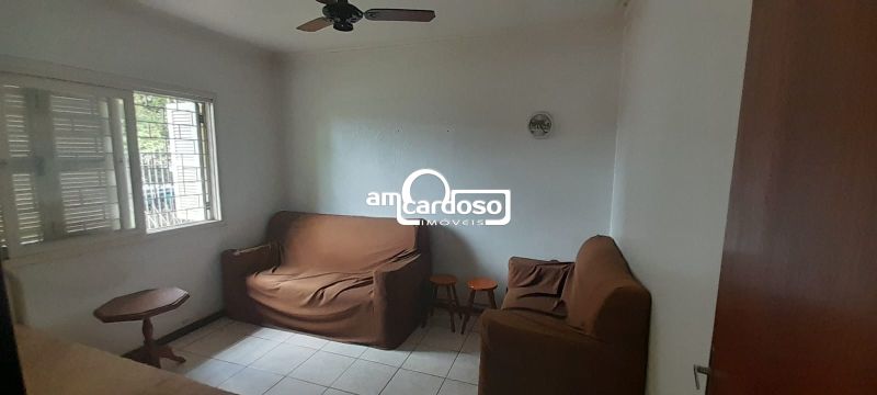 Casa com 2 quartos, 2 banheiros e 98m² à venda no bairro Sarandi, Porto Alegre