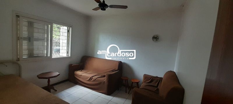 Casa com 2 quartos, 2 banheiros e 98m² à venda no bairro Sarandi, Porto Alegre