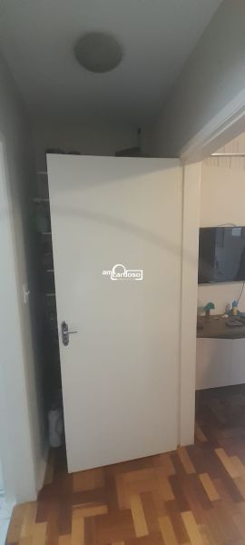 Apartamento com 1 quarto, 1 banheiro e 40m² à venda no bairro Jardim Leopoldina, Porto Alegre