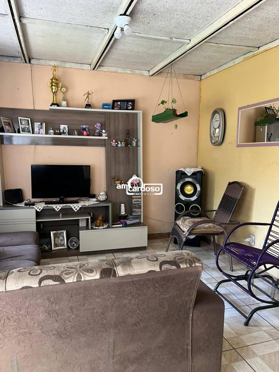 Casa com 4 quartos, 2 banheiros e 110m² à venda no bairro Parque dos Mayas, Porto Alegre