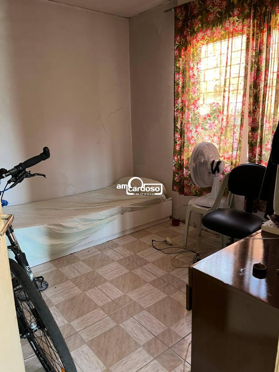 Casa com 4 quartos, 2 banheiros e 110m² à venda no bairro Parque dos Mayas, Porto Alegre