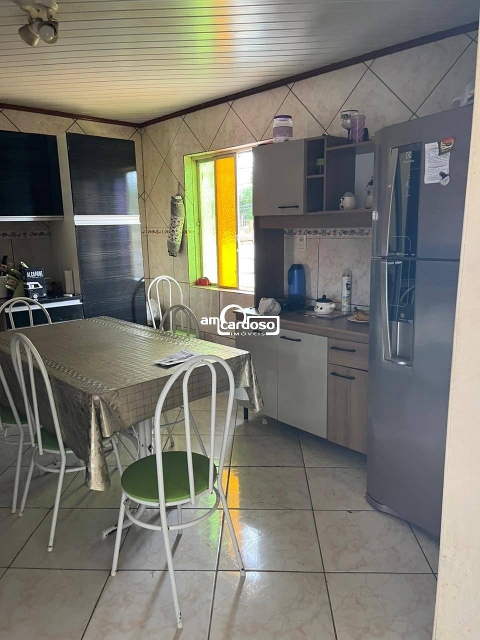 Casa com 4 quartos, 2 banheiros e 110m² à venda no bairro Parque dos Mayas, Porto Alegre