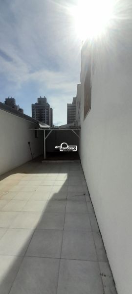 Casa com 4 quartos, 4 banheiros e 214m² à venda no bairro Jardim Lindoia, Porto Alegre