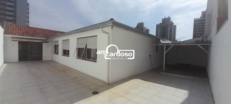 Casa com 4 quartos, 4 banheiros e 214m² à venda no bairro Jardim Lindoia, Porto Alegre