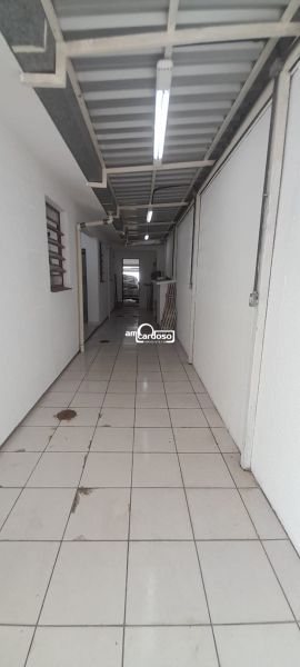Casa com 4 quartos, 4 banheiros e 214m² à venda no bairro Jardim Lindoia, Porto Alegre
