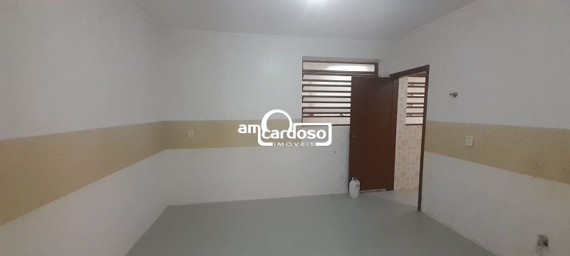 Casa com 4 quartos, 4 banheiros e 214m² à venda no bairro Jardim Lindoia, Porto Alegre