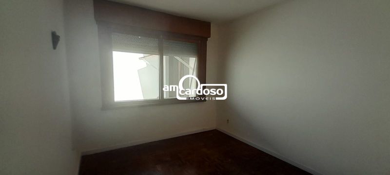 Casa com 4 quartos, 4 banheiros e 214m² à venda no bairro Jardim Lindoia, Porto Alegre
