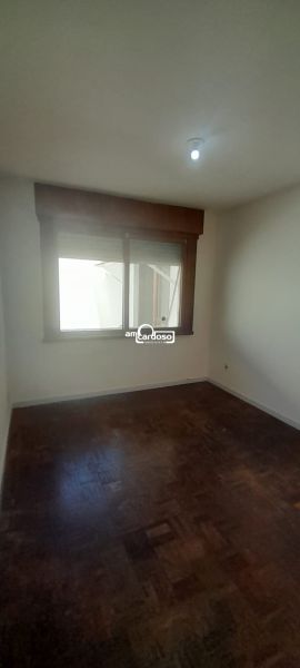 Casa com 4 quartos, 4 banheiros e 214m² à venda no bairro Jardim Lindoia, Porto Alegre