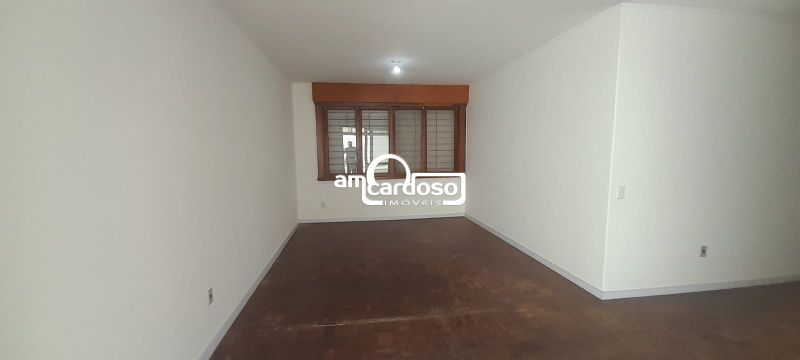 Casa com 4 quartos, 4 banheiros e 214m² à venda no bairro Jardim Lindoia, Porto Alegre