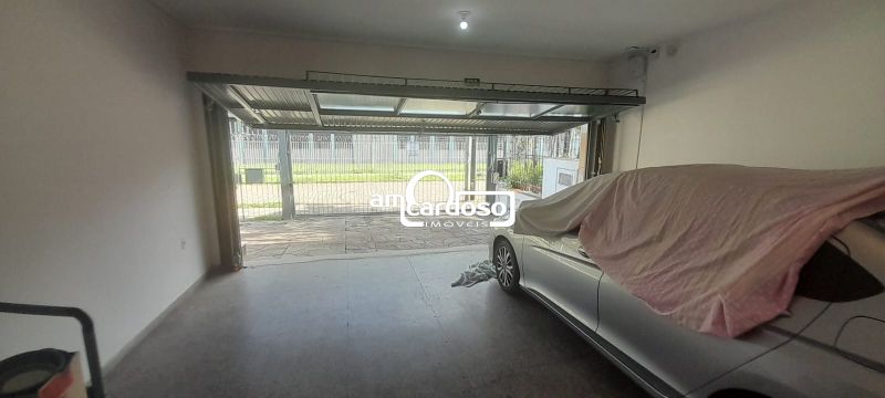 Casa com 4 quartos, 4 banheiros e 214m² à venda no bairro Jardim Lindoia, Porto Alegre
