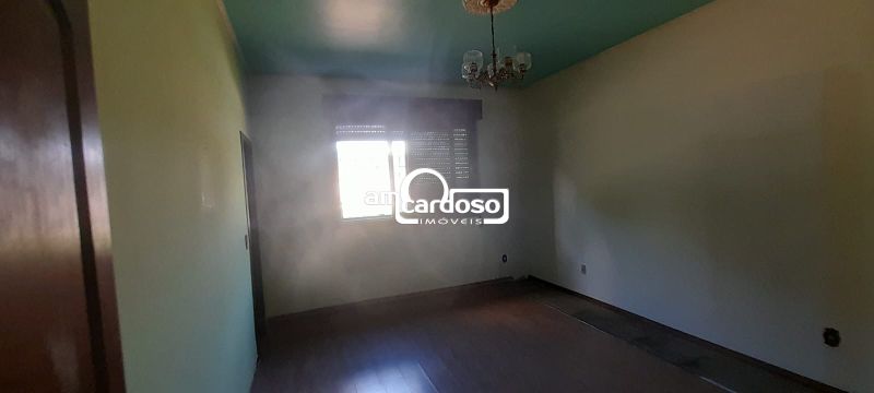 Casa com 4 quartos, 2 banheiros e 166m² à venda no bairro Cristo Redentor, Porto Alegre