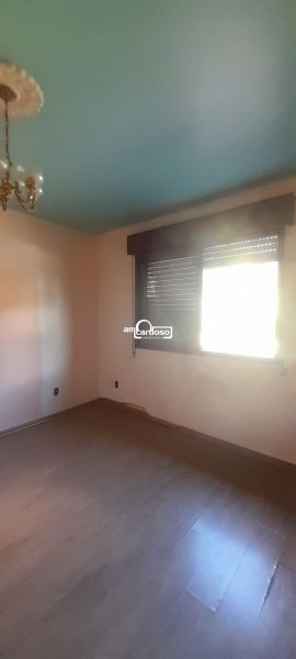 Casa com 4 quartos, 2 banheiros e 166m² à venda no bairro Cristo Redentor, Porto Alegre