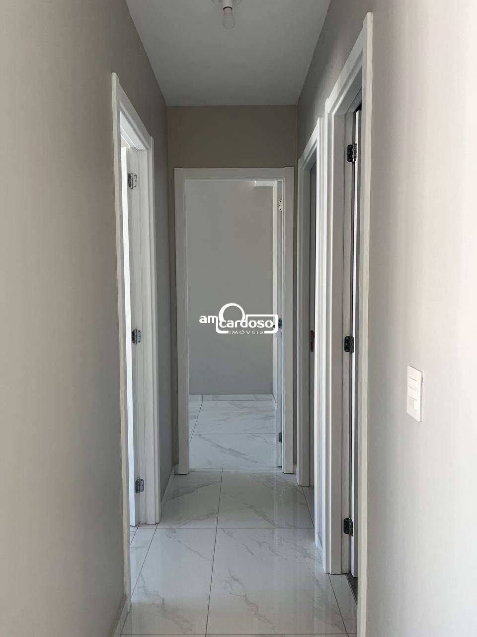 Apartamento com 3 quartos, 3 banheiros e 81m² à venda no bairro Sao Sebastiao, Porto Alegre