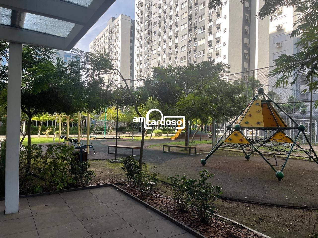 Apartamento com 3 quartos, 3 banheiros e 81m² à venda no bairro Sao Sebastiao, Porto Alegre