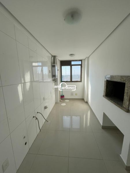 Apartamento com 3 quartos, 2 banheiros e 75m² à venda no bairro Sao Sebastiao, Porto Alegre