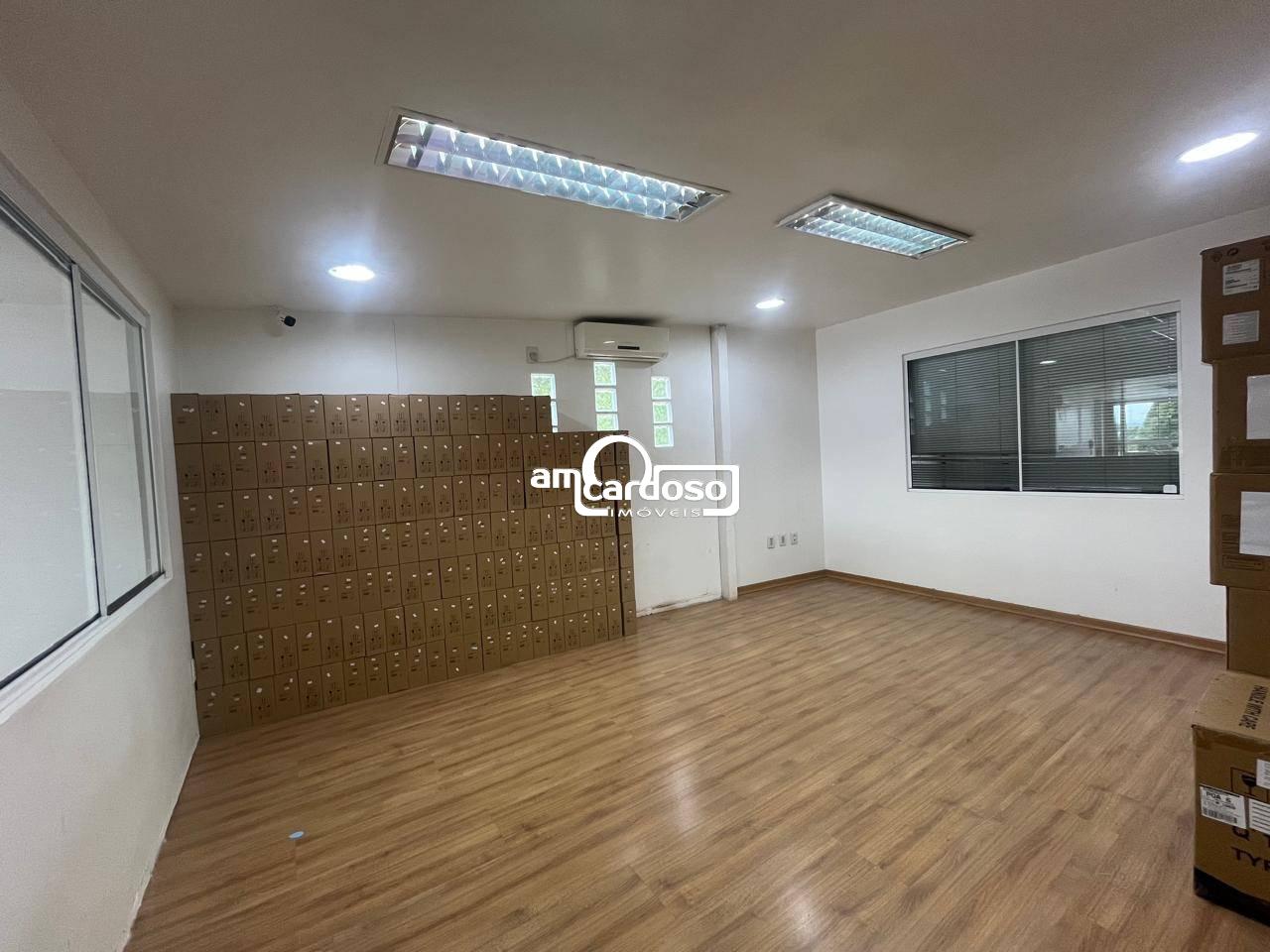 Casa com 3 quartos, 2 banheiros e 283m² à venda no bairro Sao Sebastiao, Porto Alegre
