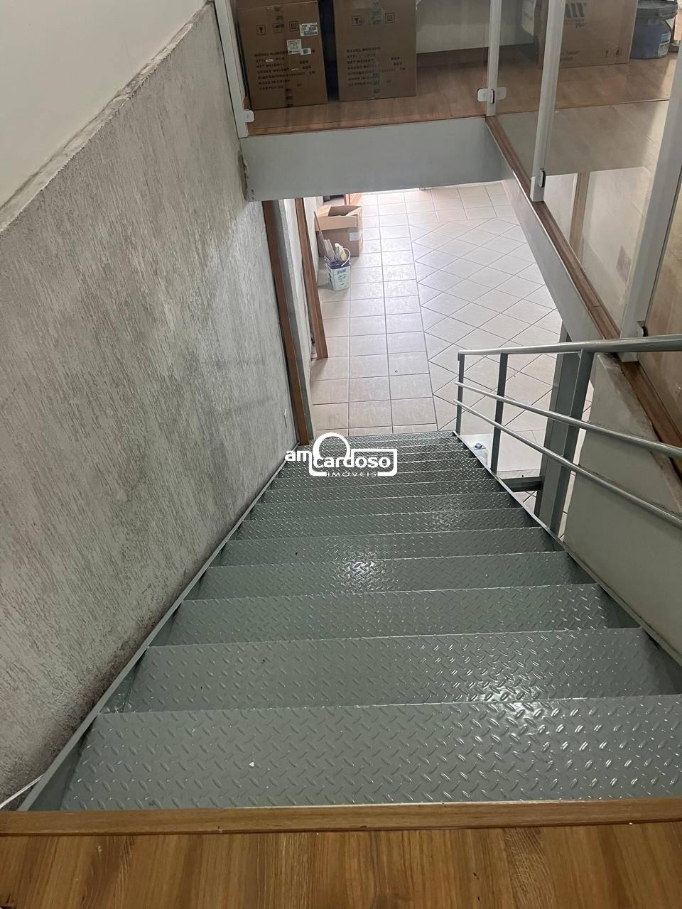 Casa com 3 quartos, 2 banheiros e 283m² à venda no bairro Sao Sebastiao, Porto Alegre