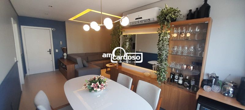 Apartamento com 2 quartos, 2 banheiros e 98m² à venda no bairro Vila Ipiranga, Porto Alegre