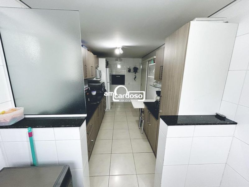 Apartamento com 2 quartos, 2 banheiros e 98m² à venda no bairro Vila Ipiranga, Porto Alegre