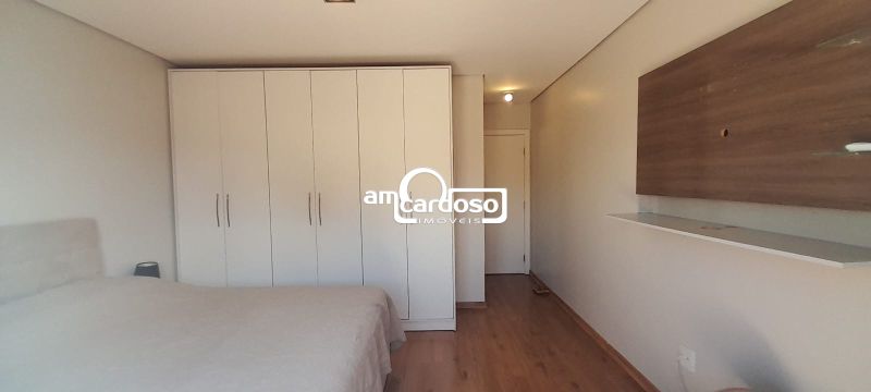 Apartamento com 2 quartos, 2 banheiros e 98m² à venda no bairro Vila Ipiranga, Porto Alegre