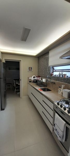 Casa com 4 quartos, 3 banheiros e 160m² à venda no bairro Sao Sebastiao, Porto Alegre