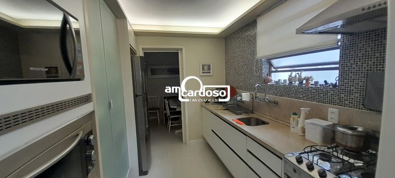 Casa com 4 quartos, 3 banheiros e 160m² à venda no bairro Sao Sebastiao, Porto Alegre