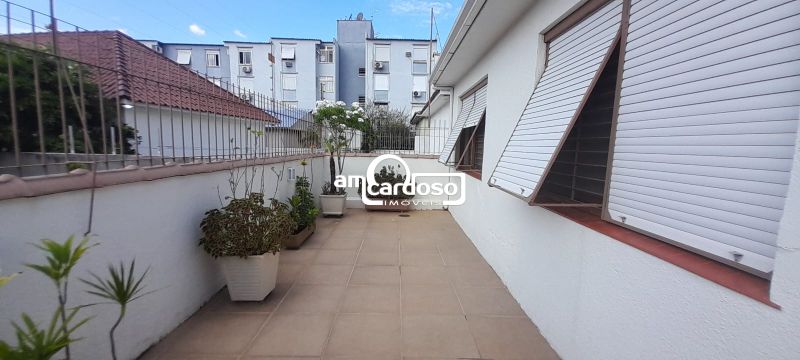 Casa com 4 quartos, 3 banheiros e 160m² à venda no bairro Sao Sebastiao, Porto Alegre