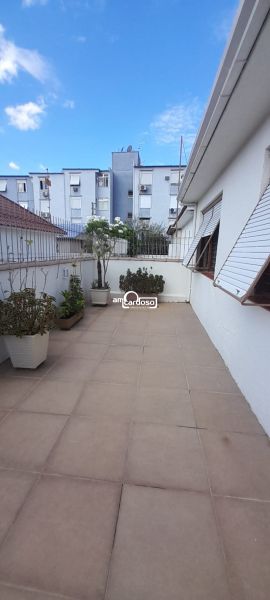 Casa com 4 quartos, 3 banheiros e 160m² à venda no bairro Sao Sebastiao, Porto Alegre