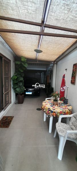 Casa com 4 quartos, 3 banheiros e 160m² à venda no bairro Sao Sebastiao, Porto Alegre