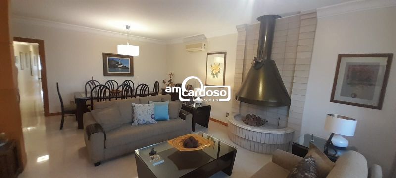 Casa com 4 quartos, 3 banheiros e 160m² à venda no bairro Sao Sebastiao, Porto Alegre