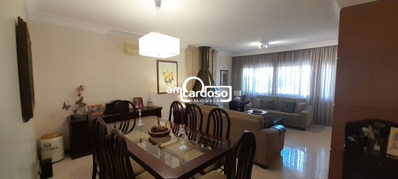 Casa com 4 quartos, 3 banheiros e 160m² à venda no bairro Sao Sebastiao, Porto Alegre