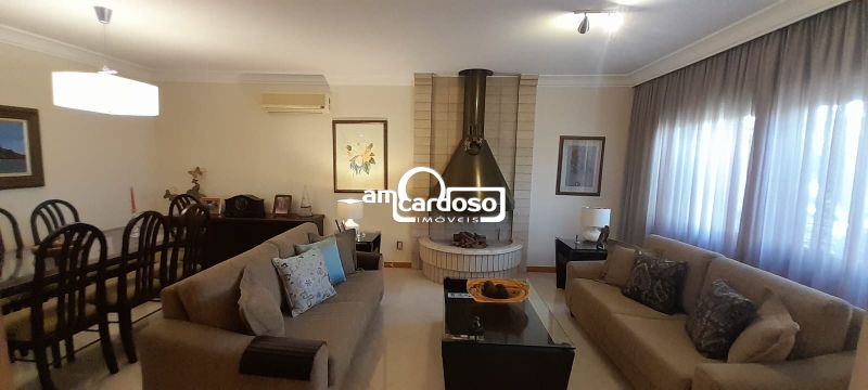 Casa com 4 quartos, 3 banheiros e 160m² à venda no bairro Sao Sebastiao, Porto Alegre