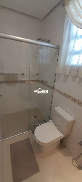 Casa com 4 quartos, 3 banheiros e 160m² à venda no bairro Sao Sebastiao, Porto Alegre