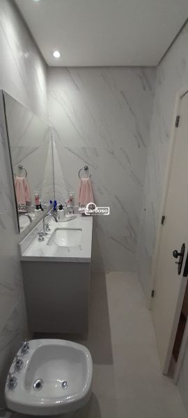 Casa com 4 quartos, 3 banheiros e 160m² à venda no bairro Sao Sebastiao, Porto Alegre