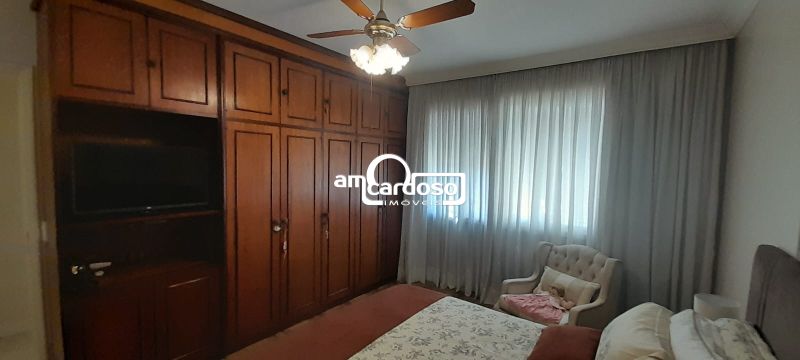 Casa com 4 quartos, 3 banheiros e 160m² à venda no bairro Sao Sebastiao, Porto Alegre