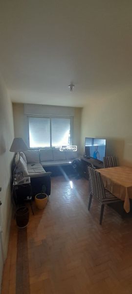 Apartamento com 2 quartos, 1 banheiro e 56m² à venda no bairro Vila Ipiranga, Porto Alegre