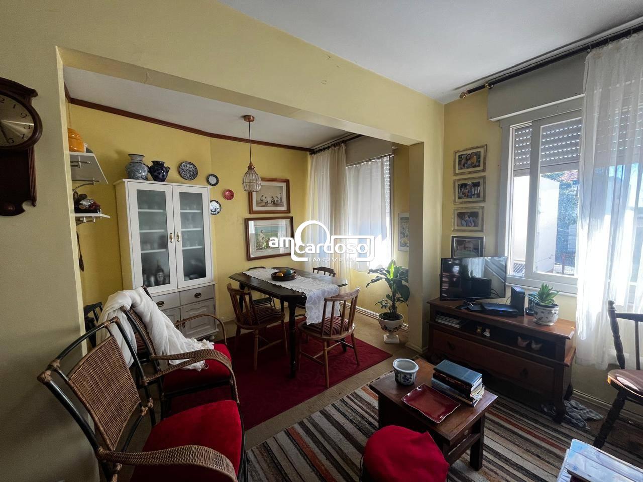 Apartamento com 2 quartos, 1 banheiro e 66m² à venda no bairro Sao Sebastiao, Porto Alegre