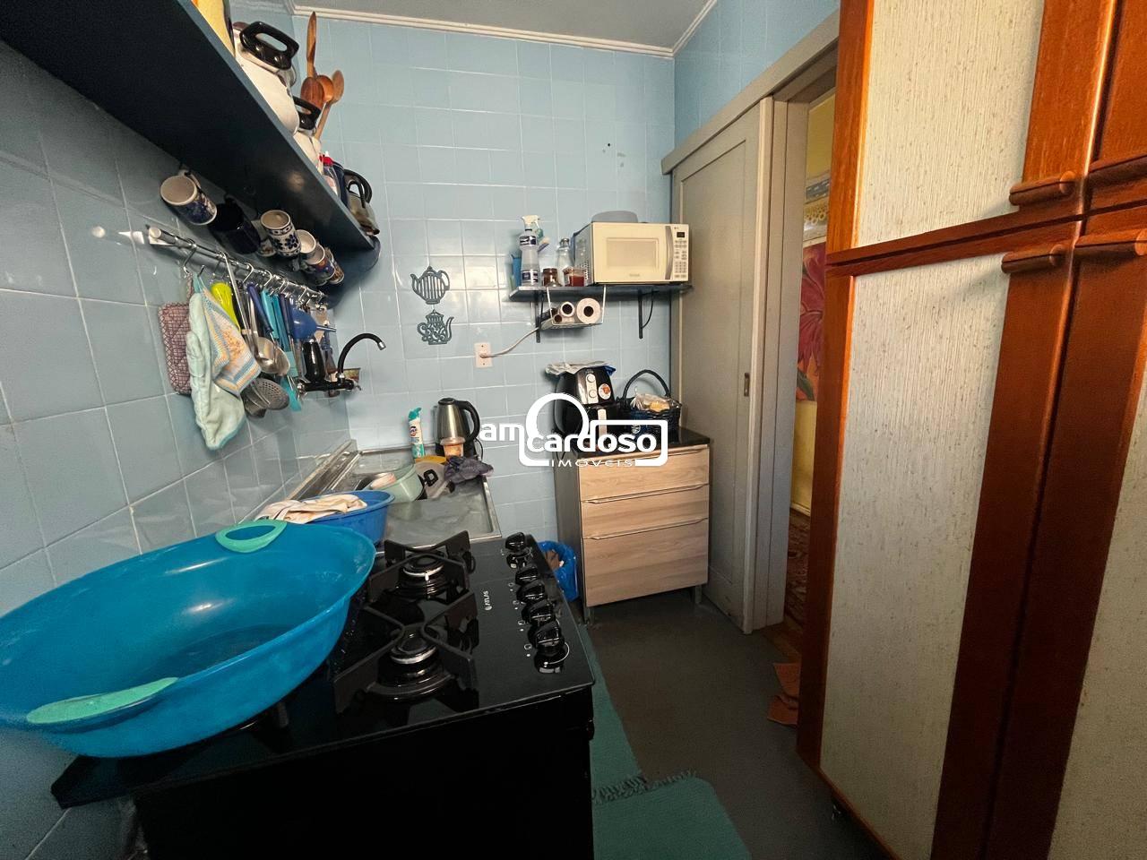 Apartamento com 2 quartos, 1 banheiro e 66m² à venda no bairro Sao Sebastiao, Porto Alegre