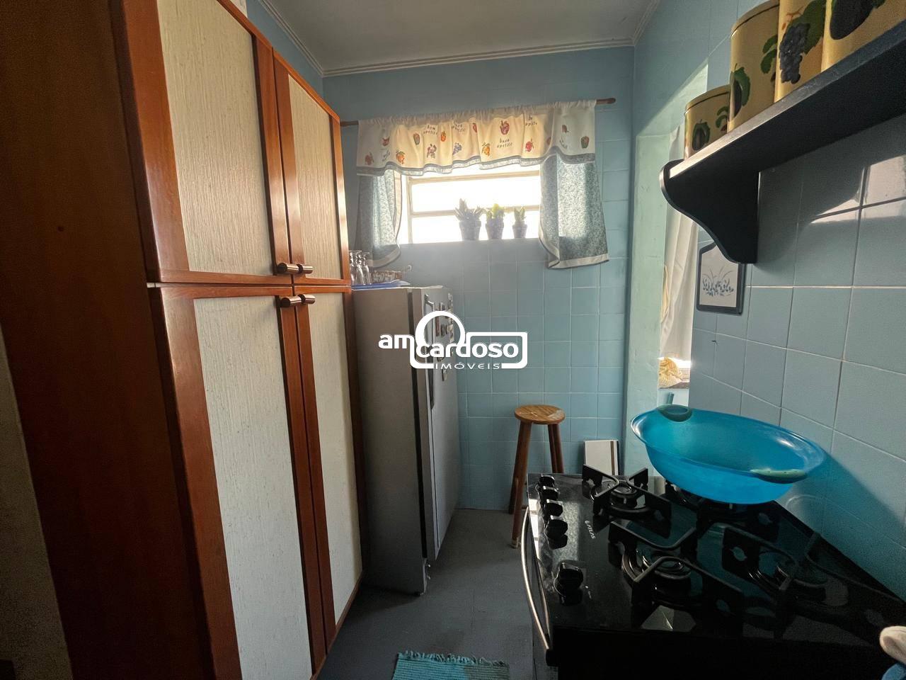 Apartamento com 2 quartos, 1 banheiro e 66m² à venda no bairro Sao Sebastiao, Porto Alegre