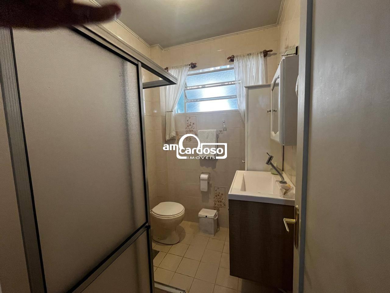 Apartamento com 2 quartos, 1 banheiro e 66m² à venda no bairro Sao Sebastiao, Porto Alegre