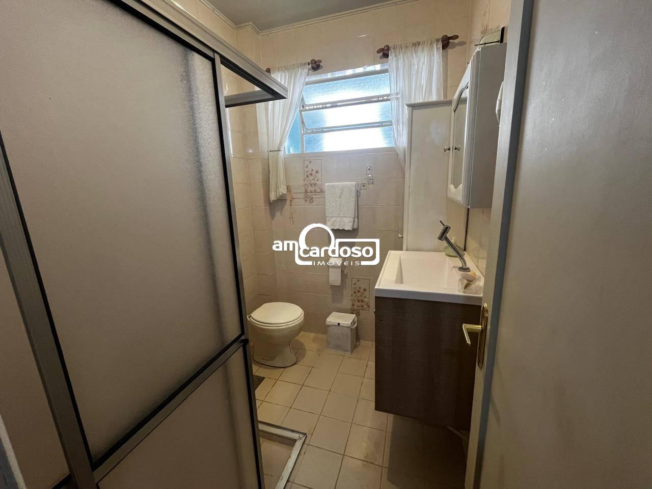 Apartamento com 2 quartos, 1 banheiro e 66m² à venda no bairro Sao Sebastiao, Porto Alegre