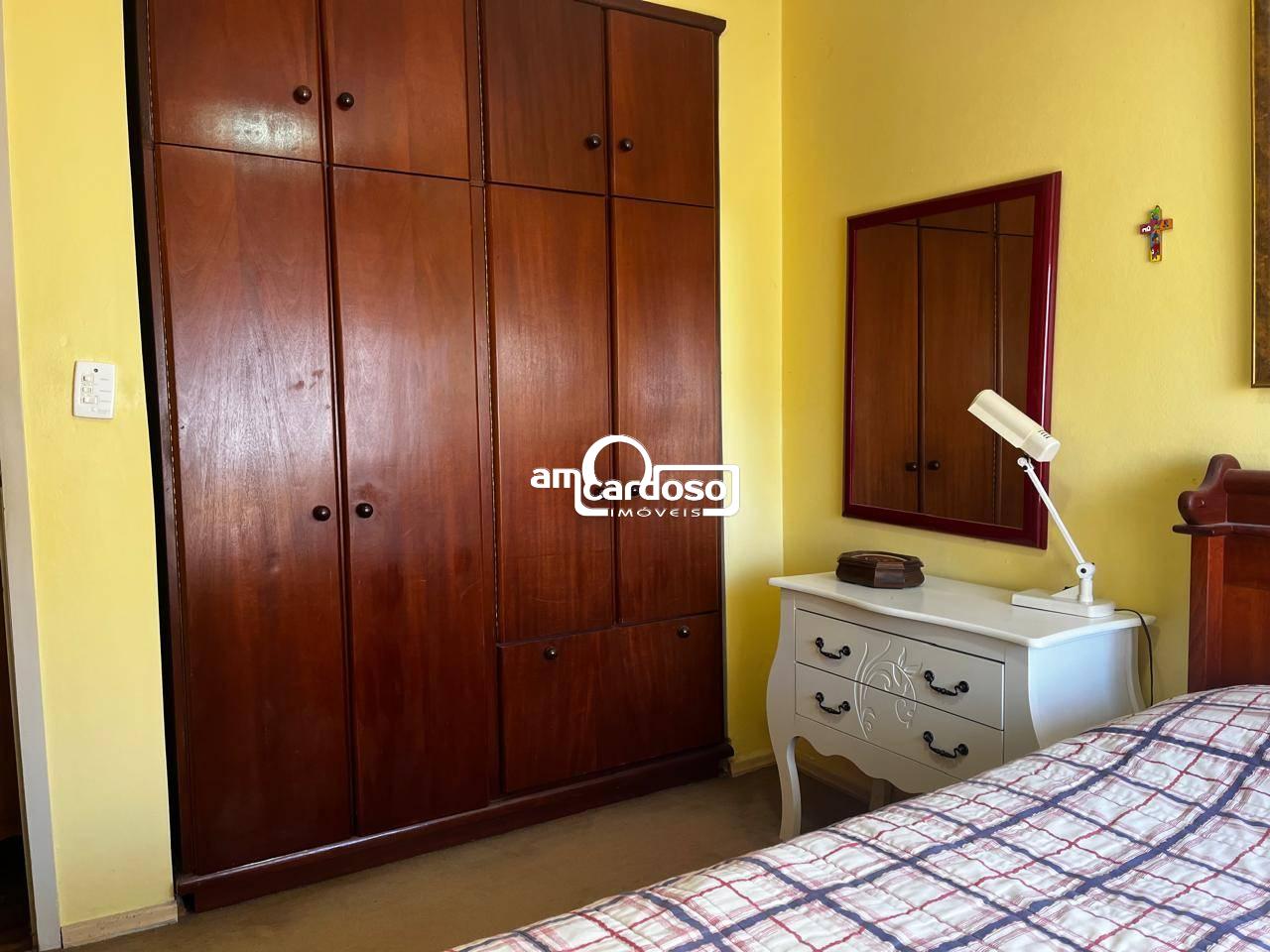 Apartamento com 2 quartos, 1 banheiro e 66m² à venda no bairro Sao Sebastiao, Porto Alegre