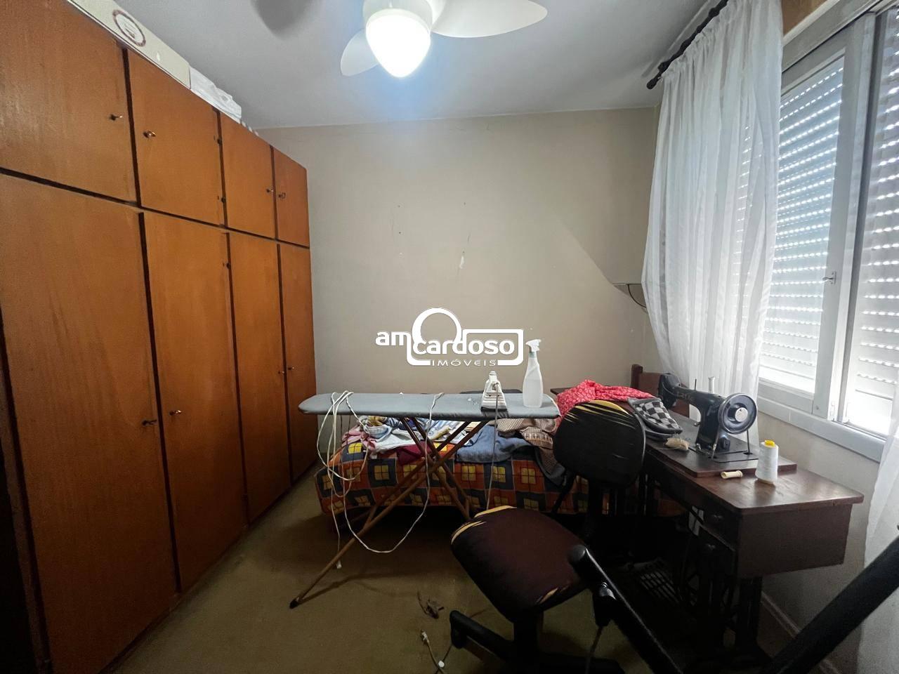 Apartamento com 2 quartos, 1 banheiro e 66m² à venda no bairro Sao Sebastiao, Porto Alegre