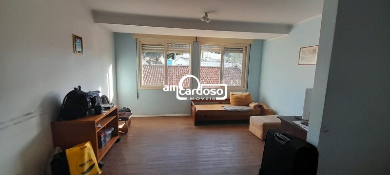 Apartamento com 3 quartos, 2 banheiros e 95m² à venda no bairro Sao Sebastiao, Porto Alegre