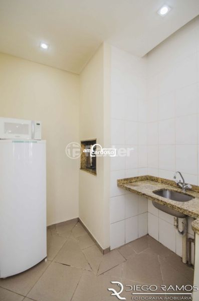 Apartamento com 2 quartos, 1 banheiro e 48m² à venda no bairro Jardim Leopoldina, Porto Alegre