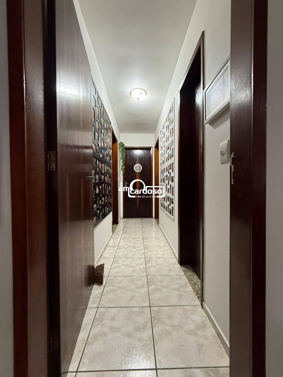 Casa com 3 quartos, 3 banheiros e 120m² à venda no bairro Sao Sebastiao, Porto Alegre