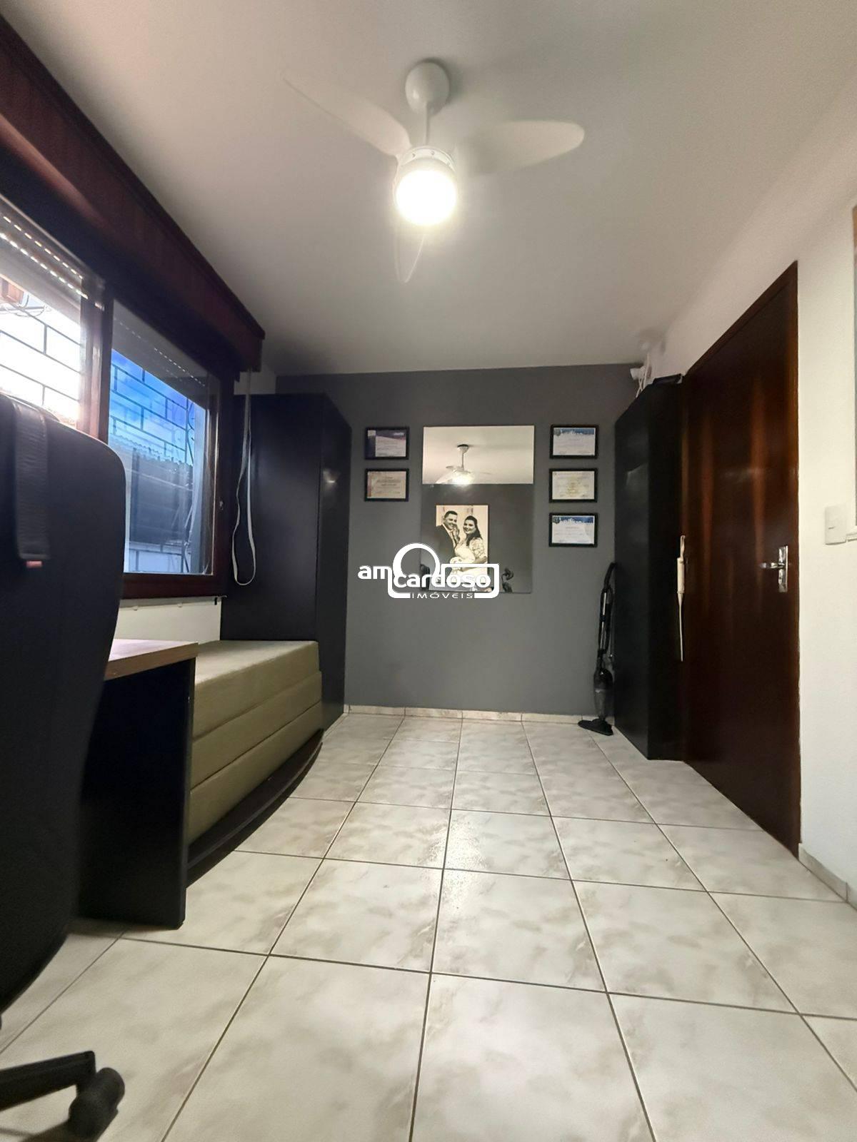 Casa com 3 quartos, 3 banheiros e 120m² à venda no bairro Sao Sebastiao, Porto Alegre