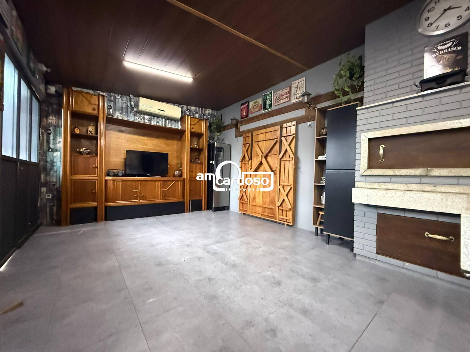 Casa com 3 quartos, 3 banheiros e 120m² à venda no bairro Sao Sebastiao, Porto Alegre