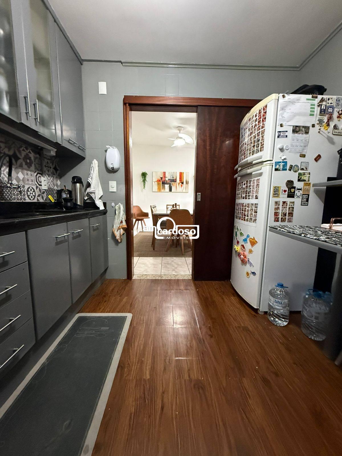 Casa com 3 quartos, 3 banheiros e 120m² à venda no bairro Sao Sebastiao, Porto Alegre